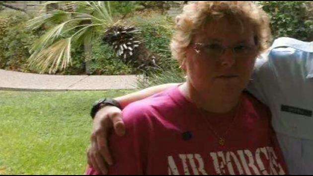 Prison worker who helped 2 killers escape gets up to 7 years - WSVN ...