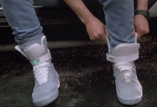 voorkomen verbinding verbroken lekken Nike sends Michael J. Fox 'Back to the Future' sneakers – WSVN 7News |  Miami News, Weather, Sports | Fort Lauderdale