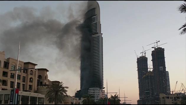 New Year’s Eve skyscraper fire in Dubai smolders into 2016 – WSVN 7News