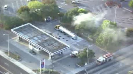 Car catches fire at Miami gas station - WSVN 7News | Miami News ...