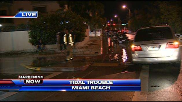Miami Beach roadways flooded due to king tides - WSVN 7News | Miami ...