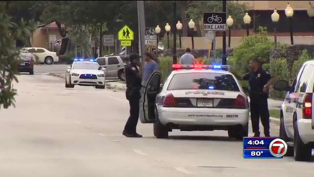 1 detained, 3 at large after police chase in central Broward - WSVN ...