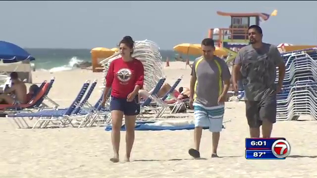 Tourists Robbed At Gunpoint Asked To Strip Naked In Miami Beach Wsvn 7news Miami News 
