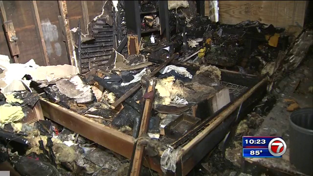 Davie family displaced after fire destroys home - WSVN 7News | Miami ...
