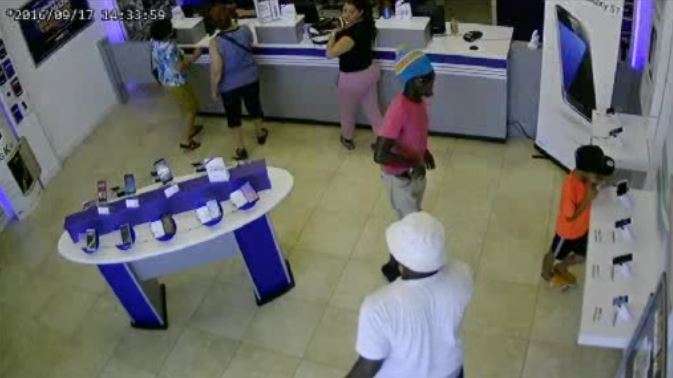 Police searching for 3 in Miami MetroPCS store robberies - WSVN 7News ...