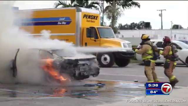 Crews extinguish car fire in Wilton Manors; no injuries - WSVN 7News ...