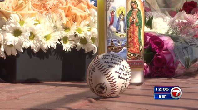 Family, friends attend emotional funeral mass for Jose Fernandez - WSVN