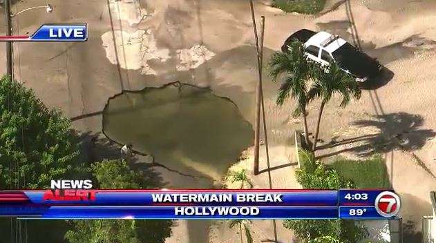 Water main break causes major leak in Hollywood street - WSVN 7News ...