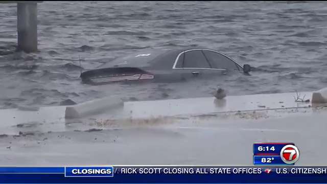 Driver rescued after plunging into Intracoastal in Hillsboro Beach ...