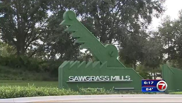 Sawgrass Mills Mall - Holiday Expo, Sawgrass Mills, Sunrise, December 16 2023