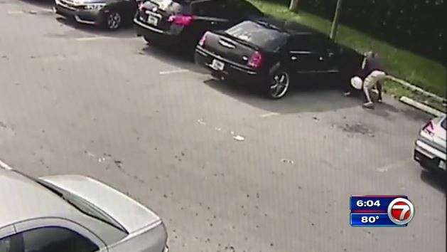 Miami Shores woman robbed at gunpoint in broad daylight - WSVN 7News ...