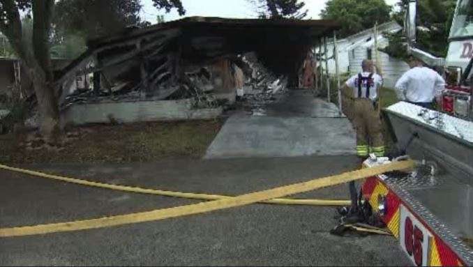 Davie mobile home destroyed in fire - WSVN 7News | Miami News, Weather ...