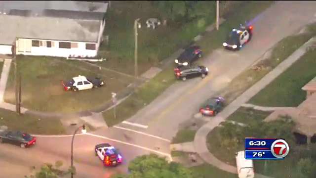 Driver of stolen SUV, 4 others in custody after police chase in Miami ...