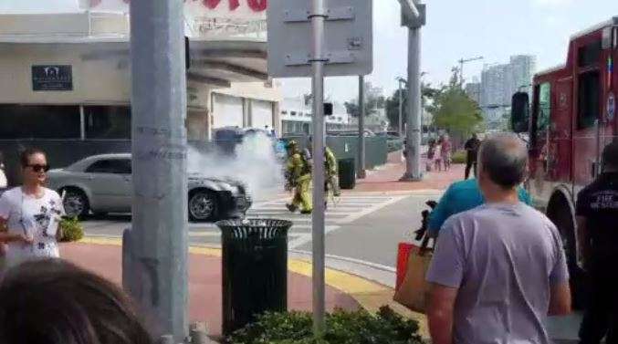 Crews extinguish car fire at busy South Beach intersection - WSVN 7News ...