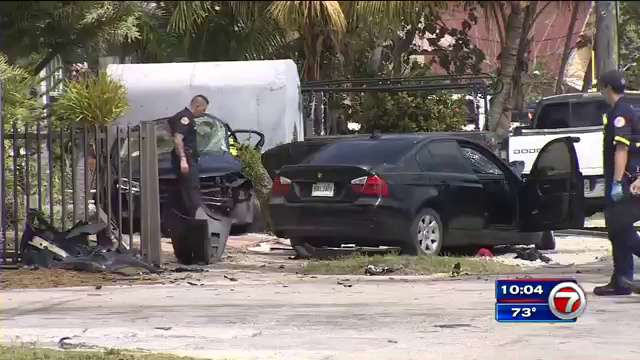 1 dead, 6 hospitalized after 2-car crash in Miami - WSVN 7News | Miami ...