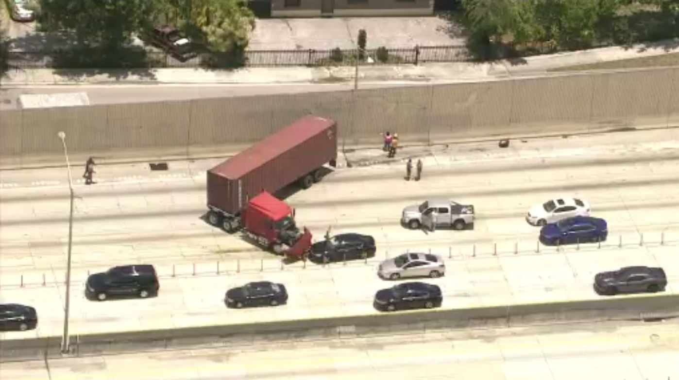 Truck crash on I-95 north at NW 135th St. cleared, all lanes open ...