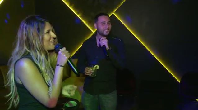 Singers Can Plugin To Karaoke Wsvn 7news Miami News Weather Sports Fort Lauderdale