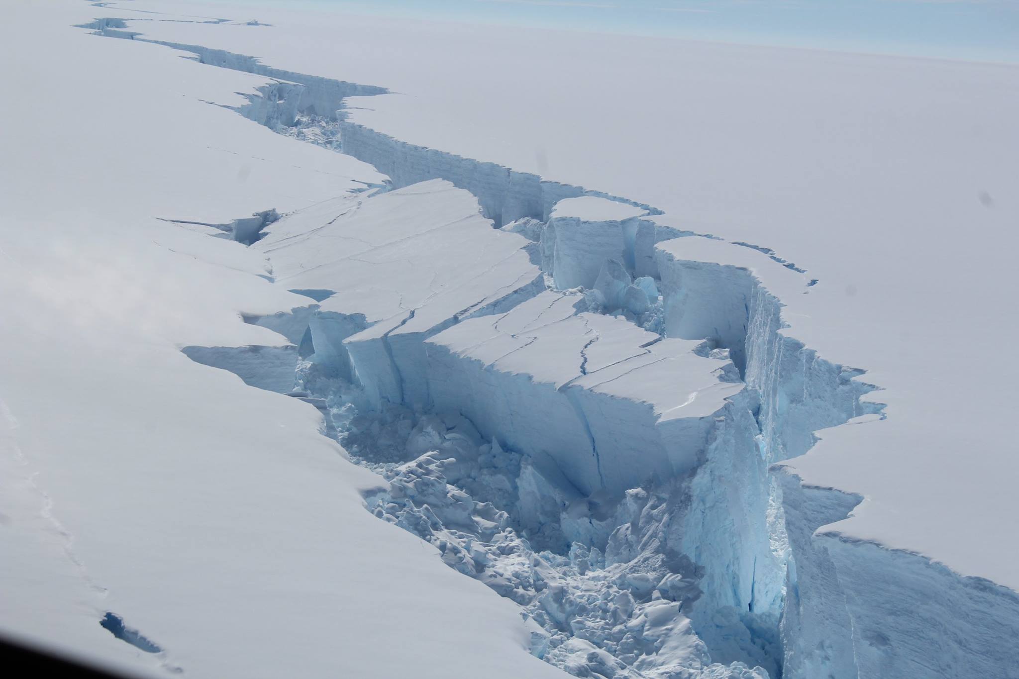 antarctica iceberg breaks off antarctica iceberg breaks off