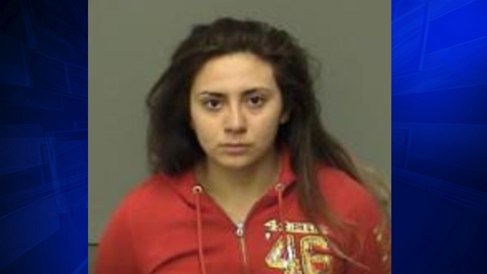 18-year-old woman arrested after livestreaming deadly crash that killed ...