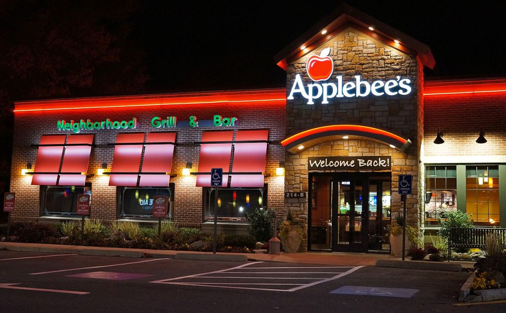 Applebee’s fires 3 workers over racial profiling at Missouri restaurant