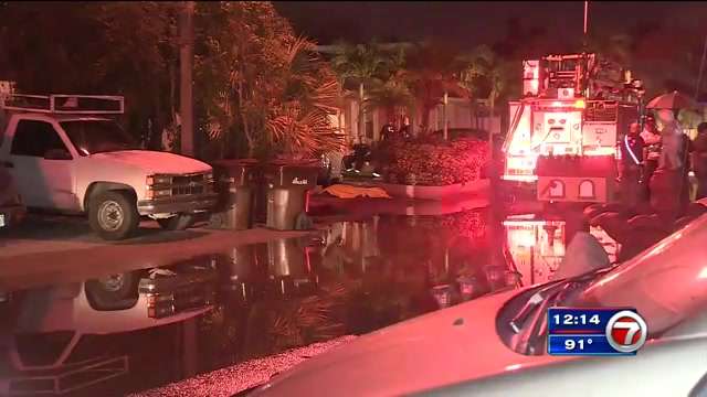 2 elderly women killed in Hialeah house fire - WSVN 7News | Miami News ...