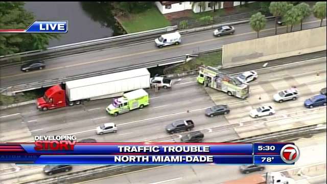 I-95 north partly blocked near Golden Glades after crash in NW Miami ...