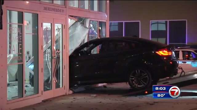 Car crashes into furniture store in Miami - WSVN 7News | Miami News ...