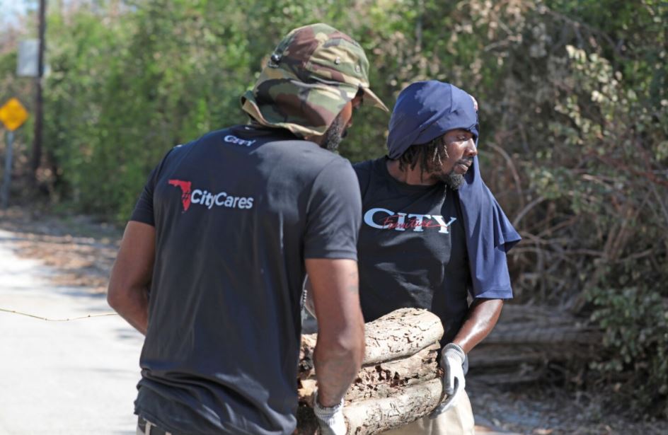 City Furniture teams up with local entities to help Irma victims WSVN