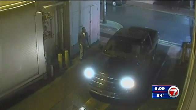 South Beach employee robbed at gunpoint, 3 arrested - WSVN 7News ...
