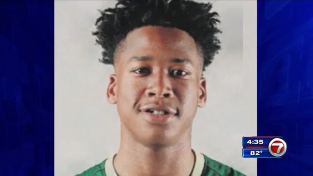 Police Distribute Fliers For Tips On College Basketball Player S Murder In Overtown Wsvn 7news Miami News Weather Sports Fort Lauderdale