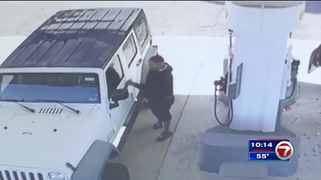 thief swipes purse from palmetto bay gas station wsvn 7news miami news weather sports fort lauderdale thief swipes purse from palmetto bay