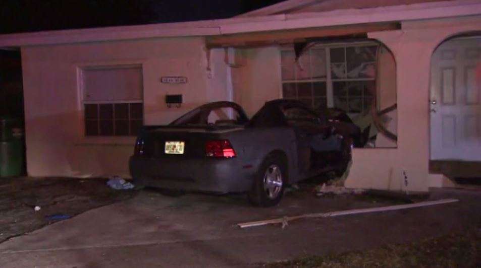 Family displaced after car crashes into Fort Lauderdale-area home ...