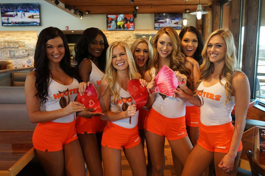 Shred a photo of your ex on Valentine’s Day and score free wings at