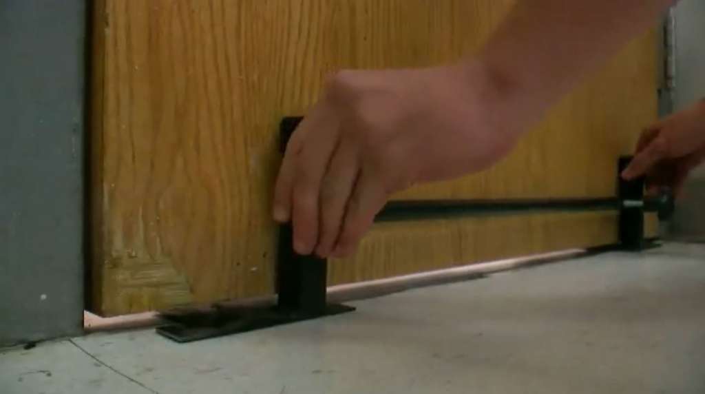 Wisconsin Teen Develops Door Locking Mechanism To Help Stop Active Shooters Wsvn 7news Miami News Weather Sports Fort Lauderdale