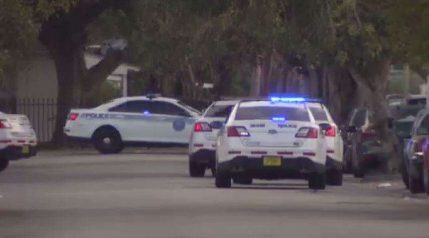 Police respond to barricaded man in Miami - WSVN 7News | Miami News ...