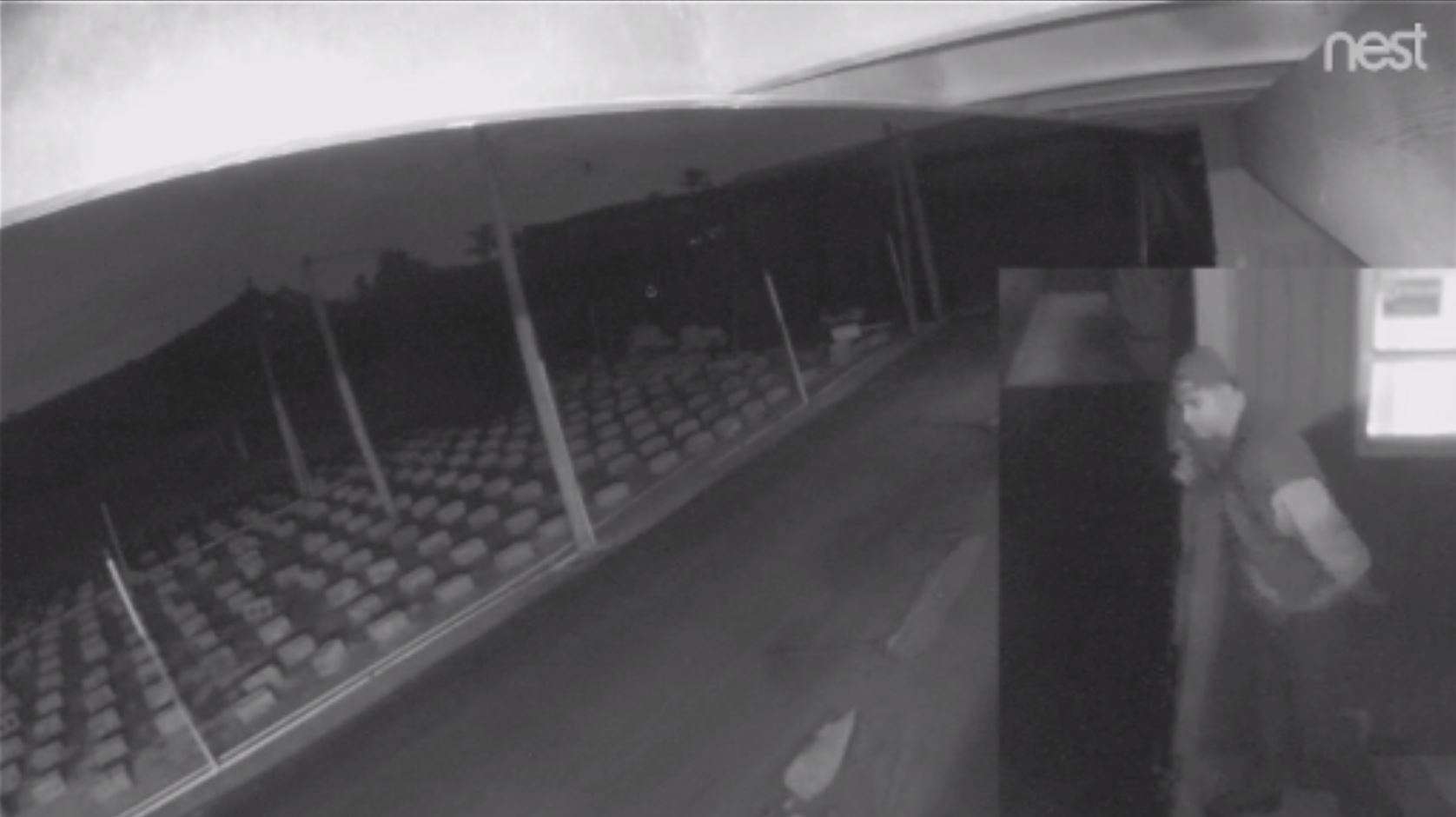 Crook caught on camera stealing power tools in SW Miami-Dade - WSVN ...