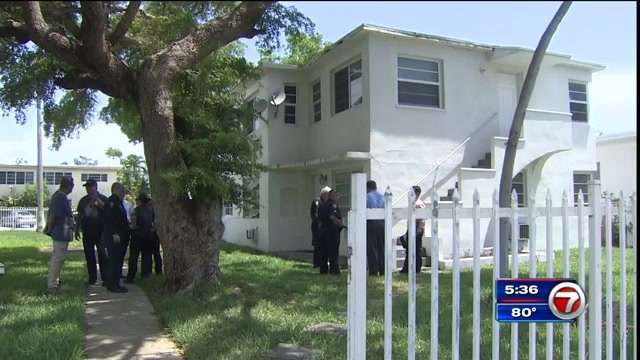 Police arrest 2 inside unoccupied Miami Beach apartment - WSVN 7News ...
