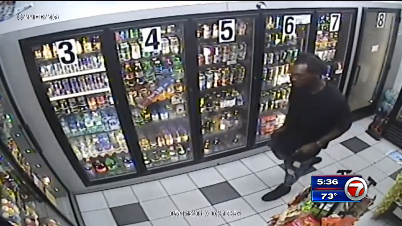 Police searching for purse snatcher in Miami - WSVN 7News | Miami News ...