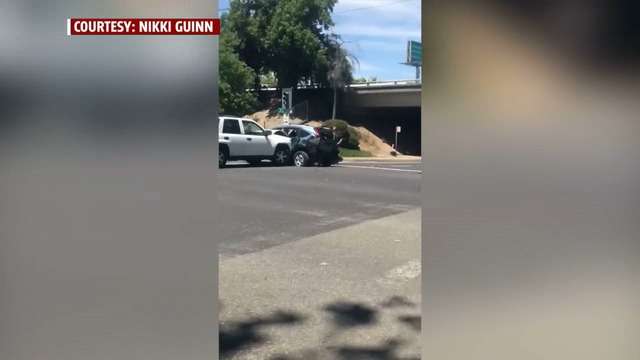 Driver rams vehicle, then stomps on roof in bizarre road rage attack ...