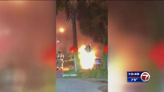 Crews put out car fire in Fort Lauderdale - WSVN 7News | Miami News ...