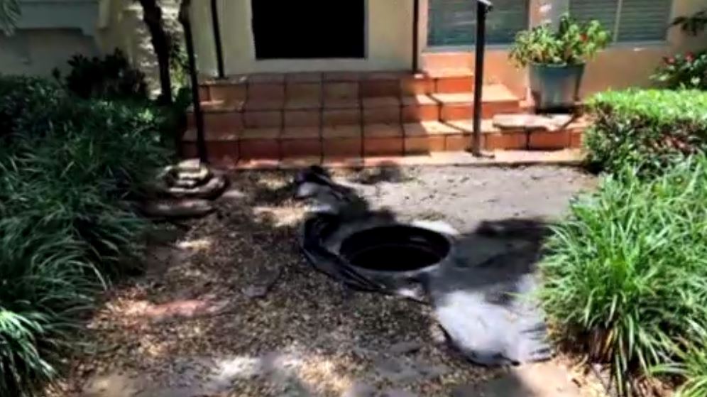 Septic Tank Depth How Deep Is The Septic Tank Where Will The Top Of A Septic Tank Be Located