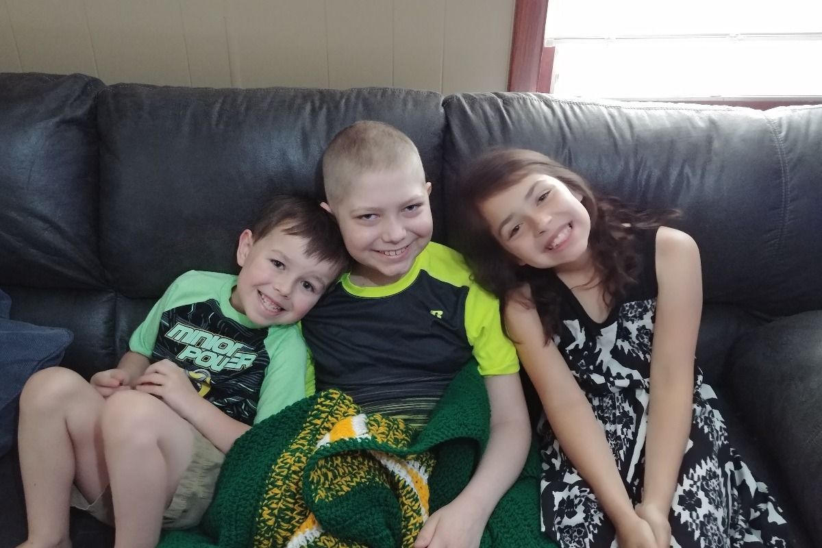 11yearold boy with cancer asks for racing stickers to cover his