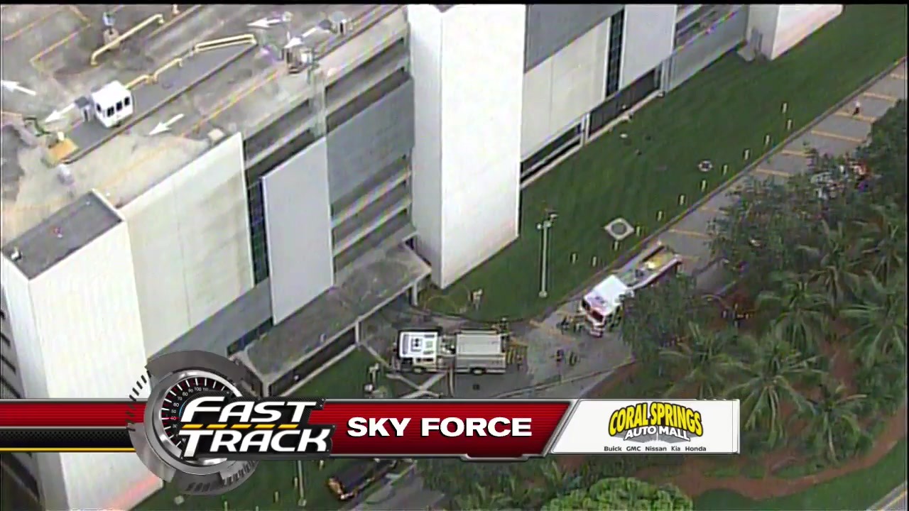 Fire sparks inside Fort Lauderdale airport parking garage - WSVN 7News