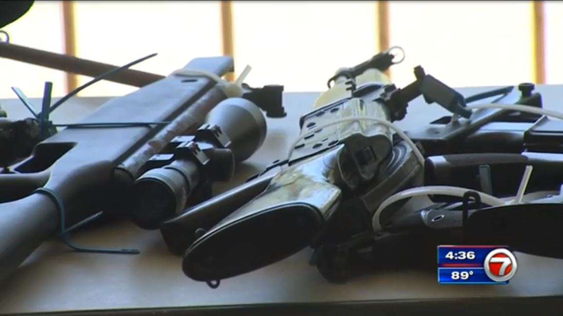 New Mexico governor issues order suspending the right to carry firearms in public across Albuquerque - WSVN 7News | Miami News, Weather, Sports - Vimarsana News