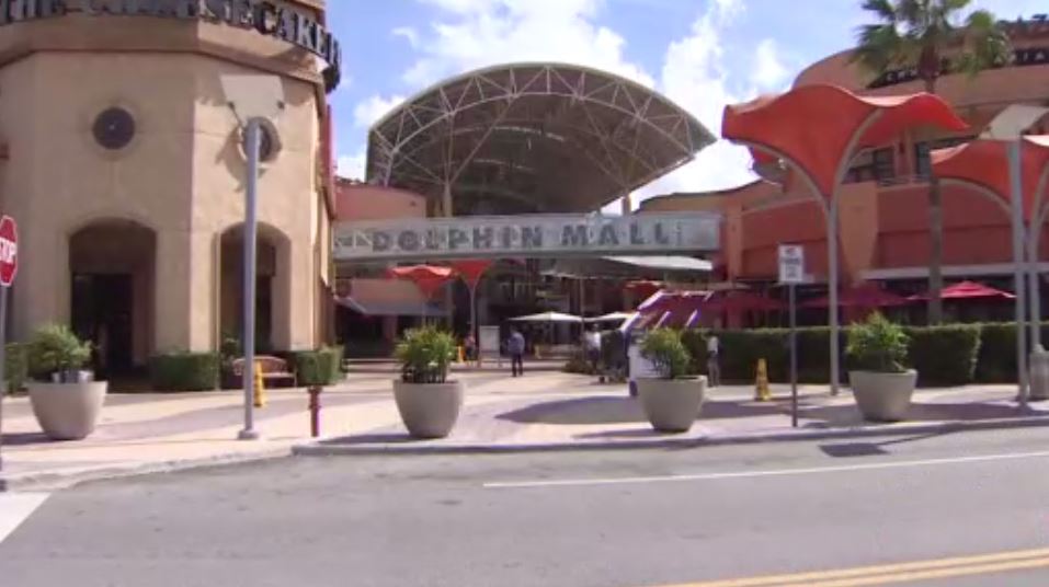 Dolphin Mall to undergo deep cleaning WSVN 7News Miami News