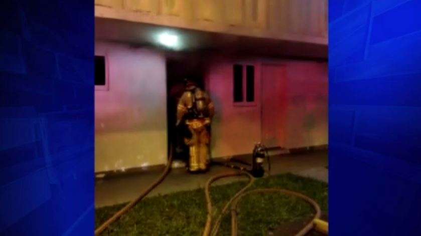 Apartment catches fire in North Miami-Dade - WSVN 7News | Miami News ...