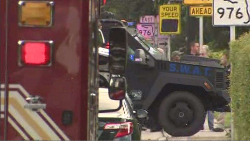 Man in custody after barricading self in Coral Gables home - WSVN 7News ...