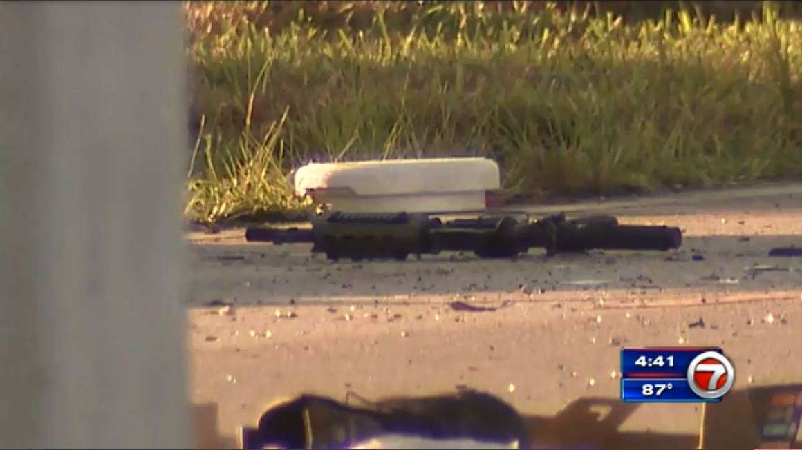 1 dead after crash in Pembroke Park; AR-15 recovered from scene - WSVN ...