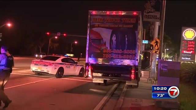1 in custody after police chase ends in SW Miami-Dade - WSVN 7News ...