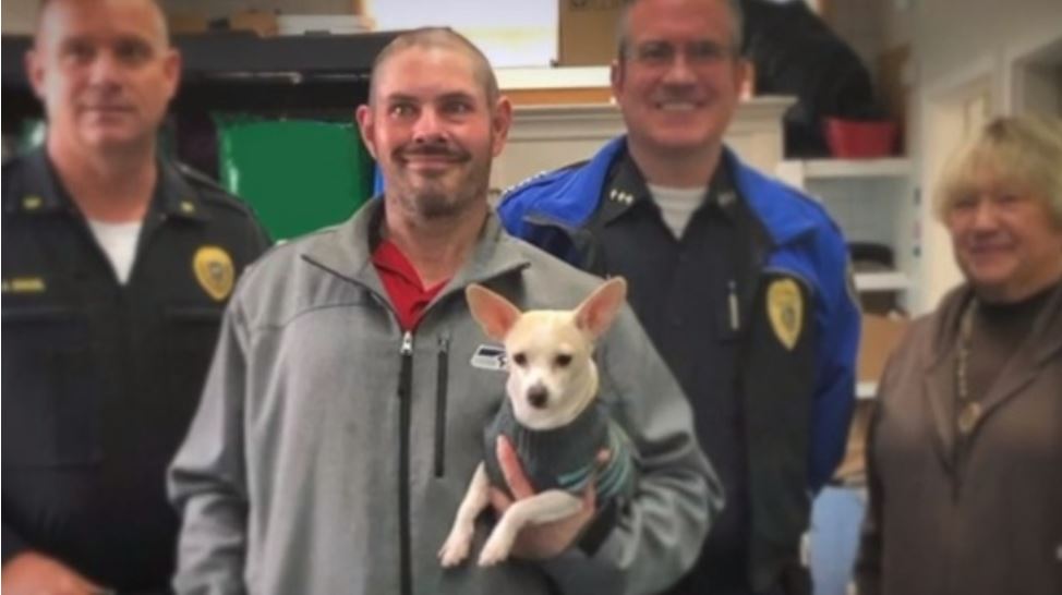 Homeless man finds 17K in cash, donates it to food bank WSVN 7News